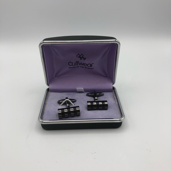 CUFFWEAR CUFF LINKS IN GIFT BOX - Picture 3 of 4